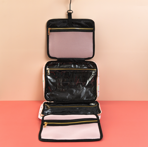 Wander Well - Off the Grid Hanging Toiletry Bag