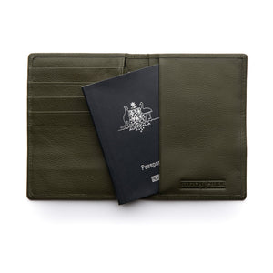 Stitch & Hide Atlas Passport Holder - Olive
